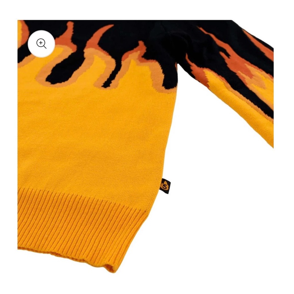 Sapnap Knitted Flame Sweater - Picture 4 of 6